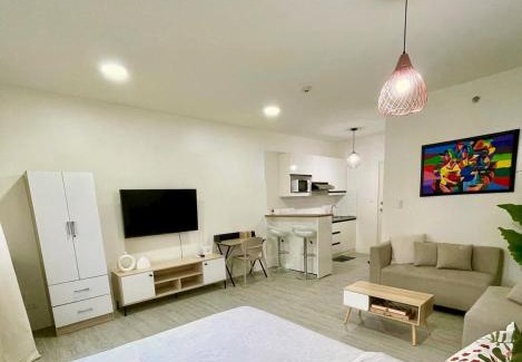 Canlubang Apartment | Nuvali - Free use of Massage Chair-Pool Access-Hot Shower