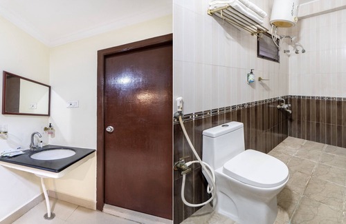 Nanganallur Hotel | NVR RESIDENCY