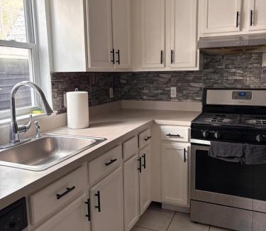 Newark House | Nwk 457 RM 213-F