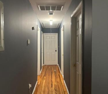 Newark House | Nwk 457 RM 213-F