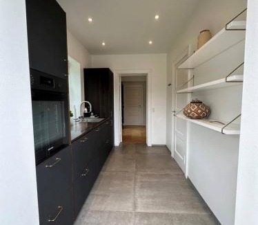 Hvidovre Apartment | Ny & hyggelig moderne suite