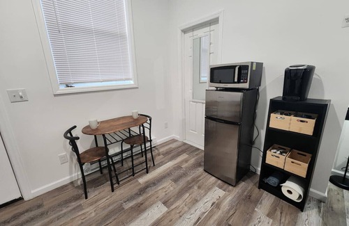 Hackensack Apartment | NYC Bus -Train/Shops/Restaurant/HUMC/USA Mall