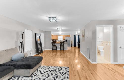 Forest Hill House | NYC & Downtown Newark Commuter Dream Stay
