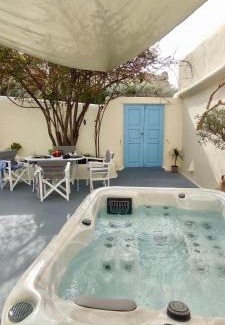 Finikia Villa | Nykteri by A Terre Cave Villas