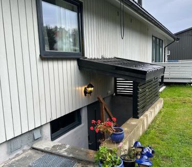 Sarpsborg Apartment | Nyoppusset og romslig leilighet med 6 soveplasser i et familievennlig område