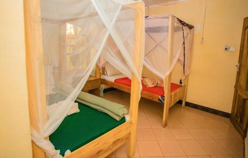 Moshi House | Nyota Safari Lodge