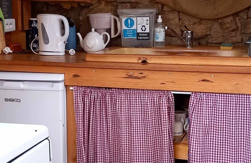 Champsac Ski Chalet | nYourte rustique dans une petite ferme