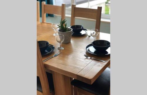 Llanfair House | Nyth Y Wiwer, Spacious and Peaceful Bungalow Near Harlech
