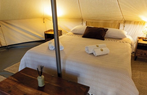 Manziana House | OAK glamping relax, CAUTHA cushy tent romantic and stylish, in a magical forest
