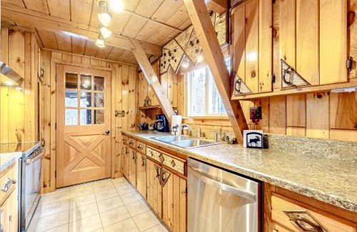 Jay Ski Chalet | Oak Hollow Chalet