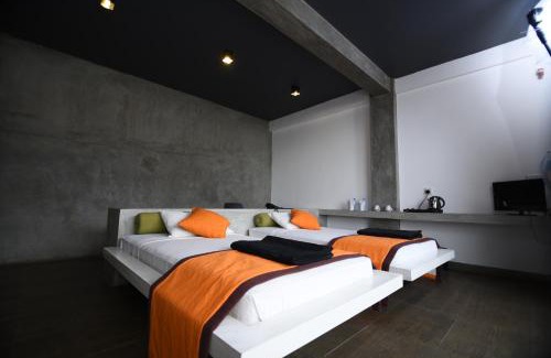 Ramboda Hotel | Oak Ray Tea Bush