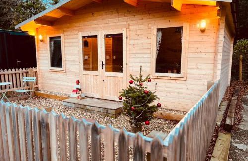 Caldicot Other | Oak Tree Cabin