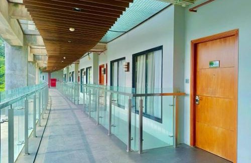 Semarang Hotel | Oak Tree Emerald Hotel & Coventions Semarang