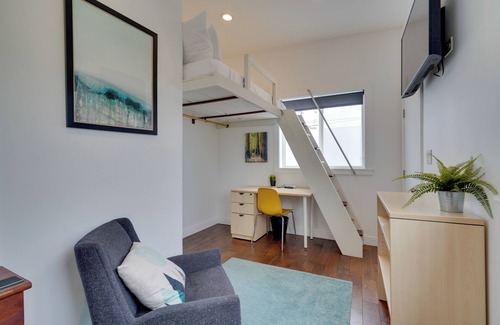 Downtown Oakland Apartment | Oakland Vacation Rental ~ 14 Mi to San Francisco!