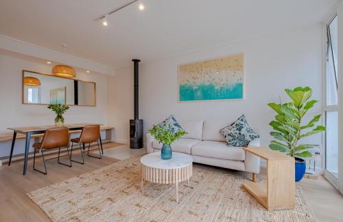 Hermanus City-Centre Apartment | Oakwood Hermanus