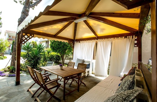 Marotta Apartment | oasis of relaxation not far from the sea, parking in the inner courtyard.