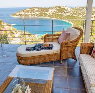 Katakali House | Oasis Resort