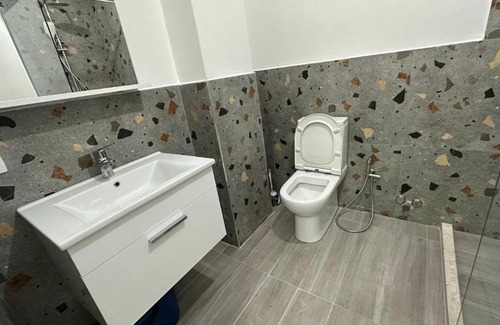Shengjin Apartment | Oaz Apartments 01