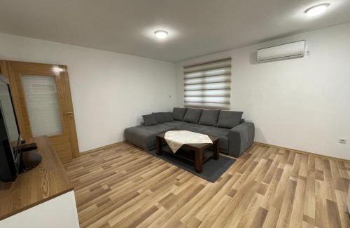 Jelah Apartment | Oaza