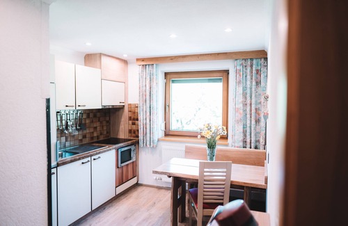 Bach Apartment | Oberbach apartment for 2 people with a view of the mountains