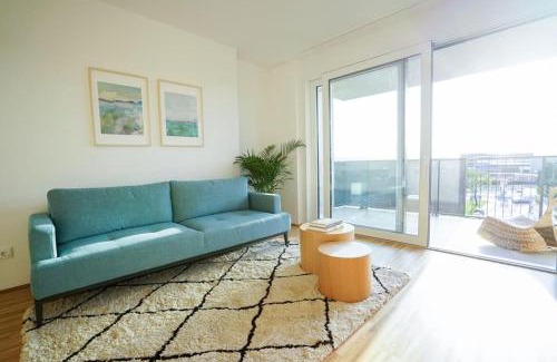 Favoriten Apartment | Oberlaa New Apartment - 15 Min to City