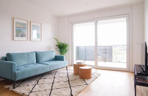 Favoriten Apartment | Oberlaa New Apartment - 15 Min to City