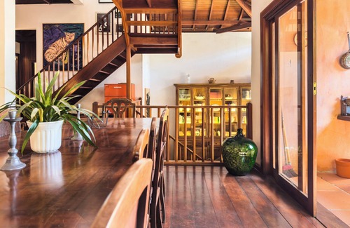 Carapicuiba House | Obra-prima Arquitetônica na Granja Viana