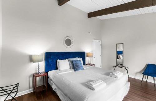 Crestline Heights House | Observatory Drive Terrace House