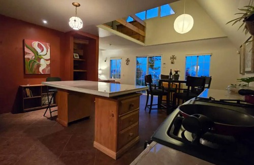 Ensenada Ski Chalet | Océano Chalet. La Terraza Vista al Mar