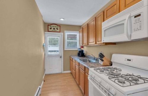 Point Pleasant Beach House | OCE13091 | Lower level 2BR unit ON THE SAND beach front! Pets OK! -Shore Points Vacations
