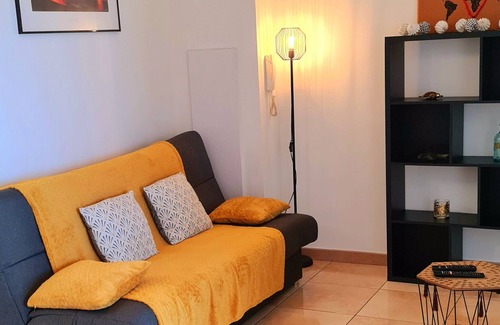 La Possession Apartment | Ocean apartment, sea view for 2 people