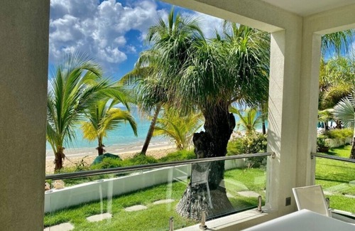Simpson Bay Condo | Ocean Breeze at Le Papillon; Modern with steps to the Beach! Backup Generator!