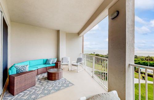 Palm Coast Apartment | Ocean Breeze Retreat