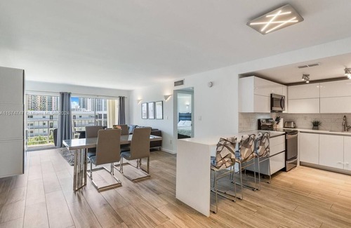 Sunny Isles Beach Condo | Ocean Breeze Getaway Paradise.