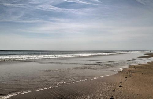 North Ocean City Apartment | Ocean City Condo with Patio - Great Central Location
