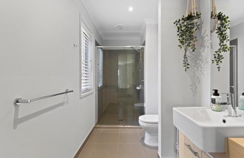 Ocean Grove House | Ocean Dreams- Perfect whole family getaway! Kids Games room, Pet friendly!