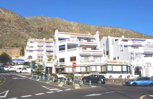 Los Cristianos Apartment | Ocean Dreams Suite heated pool