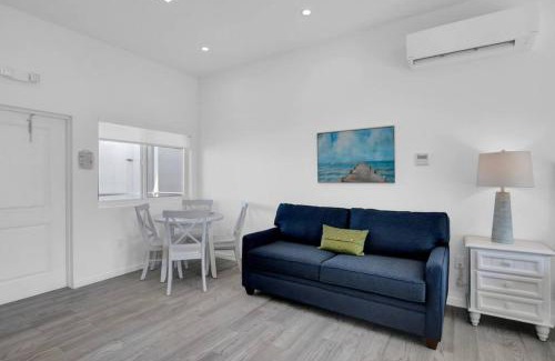 Marathon Apartment | Ocean Front Breeze in Paradise