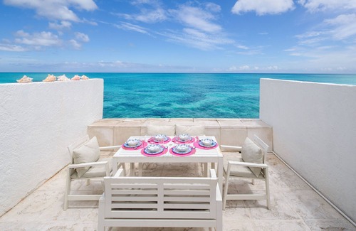 Nassau Condo | Ocean front Compass Point