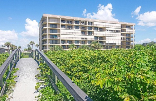 Cocoa Beach Condo | Ocean Front Condo Downtown Cocoa Beach