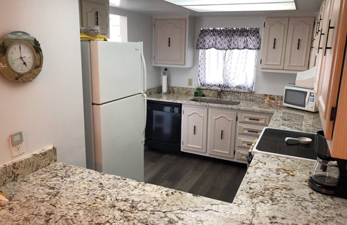 Winslow Reserve Condo | Ocean Front Condominium Unit, Weekly furnished rental, Corporate Rate available.