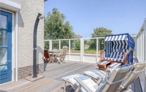 Makkum House | Ocean Front Home In Makkum With Sauna