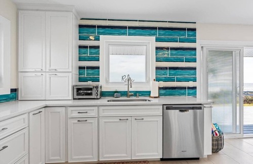 Crescent Beach House | Ocean Front in Crescent Beach