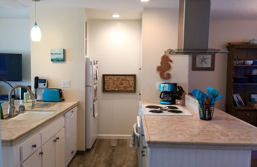 Pajaro Dunes Condo | Ocean Front Pajaro Dunes Shorebirds 2nd Floor, Sleeps 6, Views of Monterey Bay