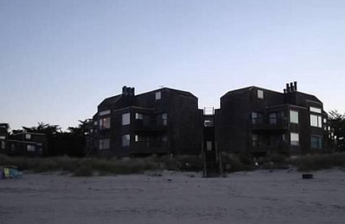 Pajaro Dunes Condo | Ocean Front Pajaro Dunes Shorebirds 2nd Floor, Sleeps 6, Views of Monterey Bay