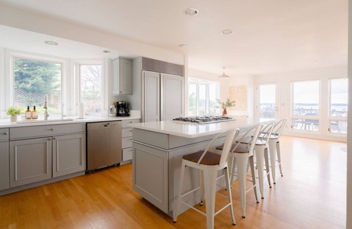 Edmonds House | Ocean&Mountain View/BBQ/King Bed/Game Room/Family