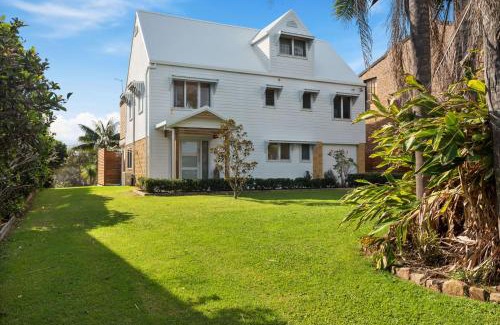 Arrawarra Headland House | Ocean Pearl