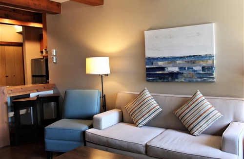 Ucluelet Apartment | Ocean's Edge