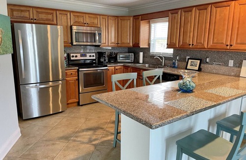 St. Augustine Beach Apartment | Ocean Song - 5 Star Ocean View Beach Side with Pool Access