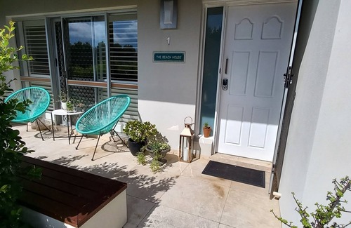 Peregian Beach House | Ocean Sounds Townhouse w/pool 3 min walk to beach